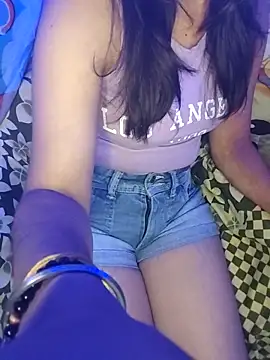 Snapshot of Laila_Pahadi chatting on November 17, 2025, 5:52 pm Laila Pahadi online show from November 17, 2025, 5:52 pm