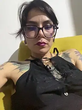 Esmeralda CO online show from December 15, 2025, 5:44 am