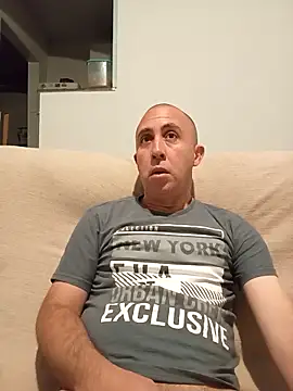 Snapshot of fabiogambi chatting on September 13, 2025, 12:43 am fabiogambi online show from September 13, 2025, 12:43 am