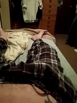 Snapshot of Empi19cm chatting on October 18, 2025, 3:42 am Empi19cm online show from October 18, 2025, 3:42 am