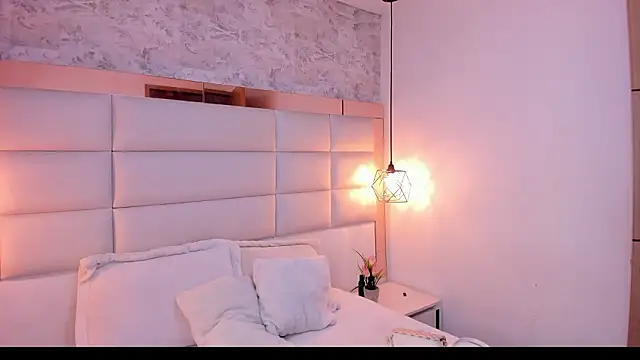 Salome Smitth 1 online show from March 14, 2026, 8:03 pm