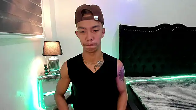 Snapshot of jersthebigfuckerxxx chatting on October 4, 2025, 2:31 am jersthebigfuckerxxx online show from October 4, 2025, 2:31 am