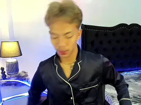 Snapshot of jersthebigfuckerxxx chatting on October 5, 2025, 10:18 pm jersthebigfuckerxxx online show from October 5, 2025, 10:18 pm