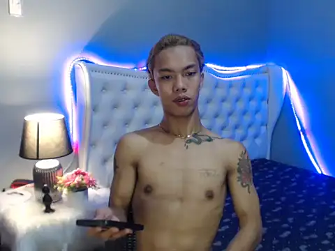 Snapshot of jersthebigfuckerxxx chatting on October 19, 2025, 1:01 pm jersthebigfuckerxxx online show from October 19, 2025, 1:01 pm