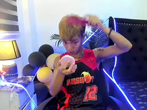 Snapshot of jersthebigfuckerxxx chatting on November 2, 2025, 6:38 am jersthebigfuckerxxx online show from November 2, 2025, 6:38 am