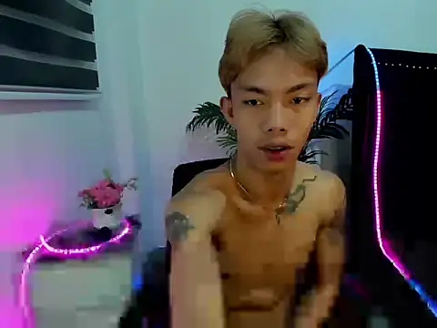 Snapshot of jersthebigfuckerxxx chatting on November 7, 2025, 4:45 am jersthebigfuckerxxx online show from November 7, 2025, 4:45 am