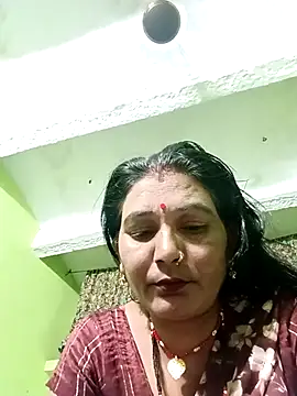 Snapshot of ZIVAA chatting on June 25, 2026, 5:06 pm ZIVAA online show from June 25, 2026, 5:06 pm