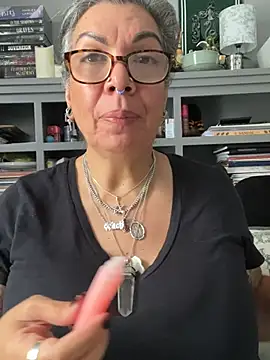 dieseldame1313 online show from July 13, 2026, 7:27 pm
