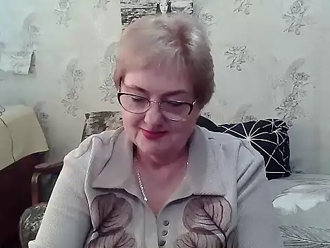 Renata62011 online show from May 12, 2026, 12:35 pm