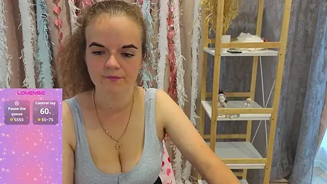 Luisa Rosee online show from September 11, 2025, 3:56 pm