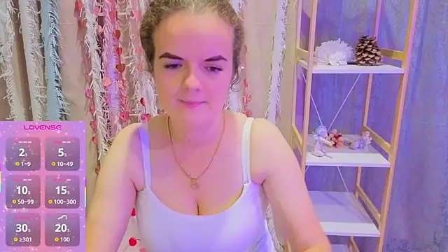 Luisa Rosee online show from October 8, 2025, 7:22 pm