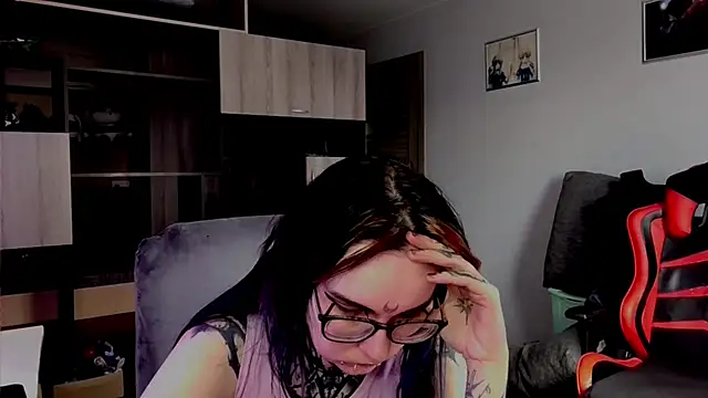 HighelikeGirl online show from September 16, 2025, 9:43 am