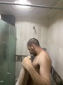   Damian    online show from October 18, 2025, 8:42 pm