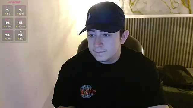 Lancelot 19 online show from October 15, 2025, 4:34 am