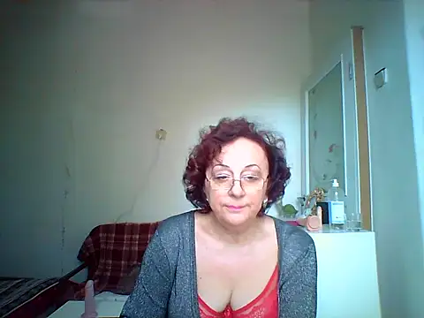 Snapshot of Julia54391 chatting on October 13, 2025, 7:30 am Julia54391 online show from October 13, 2025, 7:30 am