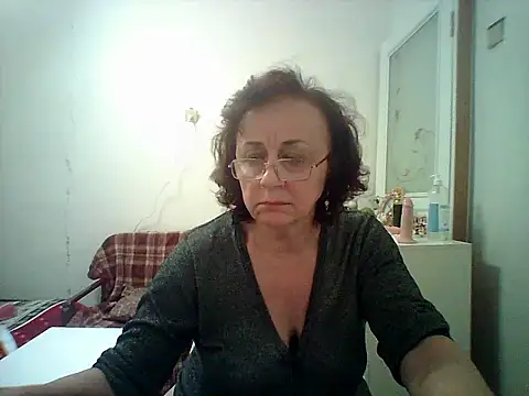 Snapshot of Julia54391 chatting on October 17, 2025, 7:49 pm Julia54391 online show from October 17, 2025, 7:49 pm
