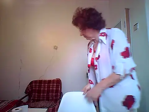 Snapshot of Julia54391 chatting on October 24, 2025, 9:28 am Julia54391 online show from October 24, 2025, 9:28 am