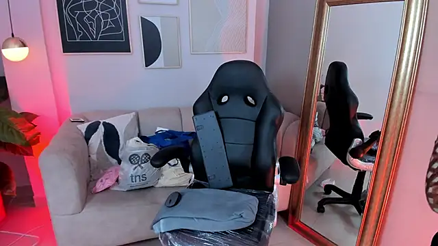 Snapshot of marie_bass chatting on February 20, 2026, 1:11 pm marie bass online show from February 20, 2026, 1:11 pm