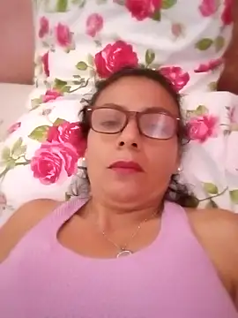 chocoluze online show from July 17, 2026, 3:18 pm