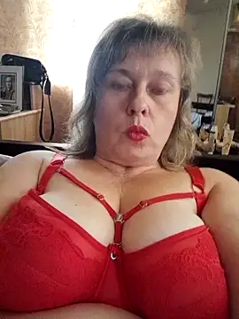 Snapshot of Catherine372311 chatting on December 16, 2025, 10:09 am Catherine372311 online show from December 16, 2025, 10:09 am