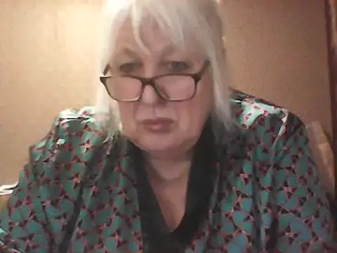 Alexia64231 online show from January 15, 2026, 6:33 pm