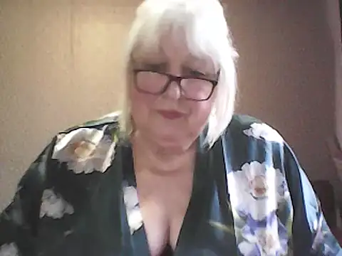 Alexia64231 online show from April 10, 2026, 12:21 pm