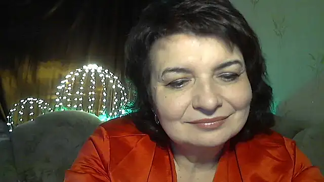 Snapshot of LedyNika chatting on November 3, 2025, 6:53 pm LedyNika online show from November 3, 2025, 6:53 pm