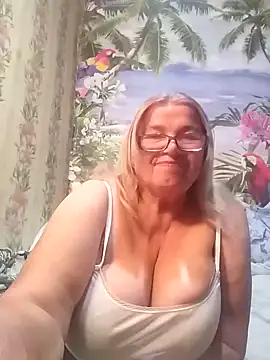 Snapshot of MargaritaSweet51 chatting on November 6, 2025, 9:26 pm MargaritaSweet51 online show from November 6, 2025, 9:26 pm