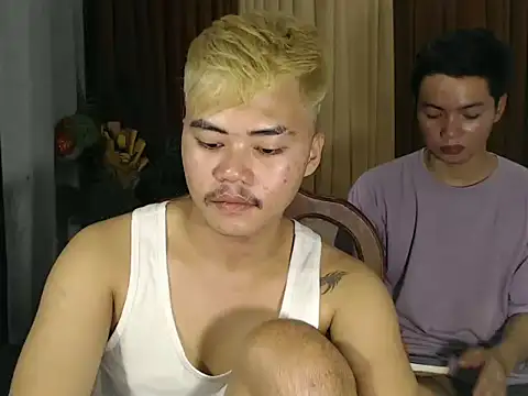 hot emman online show from April 15, 2026, 9:05 am