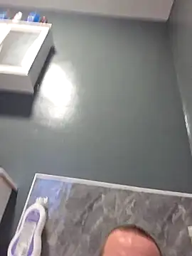 Snapshot of Bigone33333 chatting on October 14, 2025, 5:14 pm Bigone33333 online show from October 14, 2025, 5:14 pm