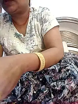 Snapshot of Cute-Janvi20 chatting on September 19, 2025, 6:19 pm Cute-Janvi20 online show from September 19, 2025, 6:19 pm