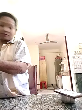 Snapshot of Cute-Janvi20 chatting on October 16, 2025, 8:15 am Cute-Janvi20 online show from October 16, 2025, 8:15 am