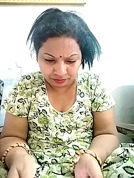 Cute-Janvi20 online show from April 3, 2026, 7:39 am