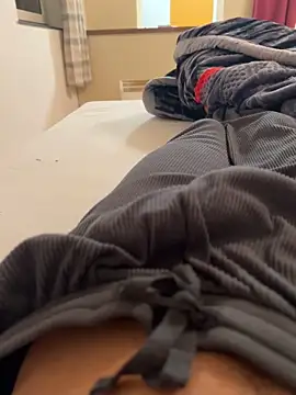 josi-2763 online show from December 4, 2025, 9:23 pm