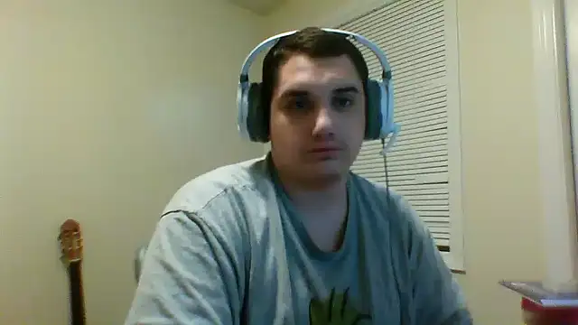 Snapshot of Breyyyyyyyy chatting on January 18, 2026, 2:15 am Breyyyyyyyy online show from January 18, 2026, 2:15 am