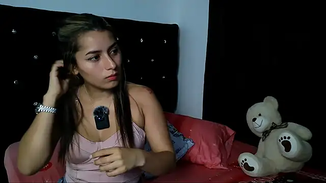 abella-lemus online show from October 6, 2025, 1:58 am