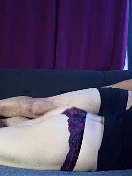 Snapshot of _Little_Sweatie_ chatting on November 30, 2025, 4:27 am Little Sweatie online show from November 30, 2025, 4:27 am