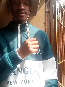 Snapshot of gemini_loops chatting on November 10, 2025, 12:15 pm gemini loops online show from November 10, 2025, 12:15 pm