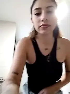 AriaBliss- online show from May 20, 2026, 10:05 pm