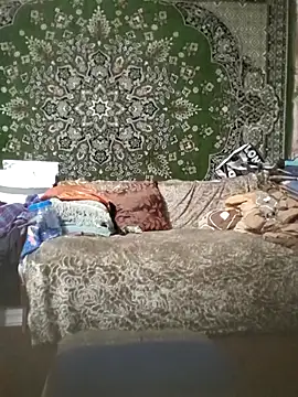 CrystalLime6411 online show from October 24, 2025, 8:27 pm