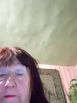 CrystalLime6411 online show from January 18, 2026, 2:43 pm