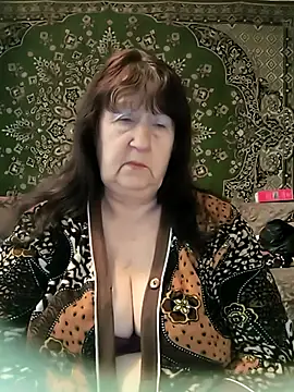 CrystalLime6411 online show from April 4, 2026, 1:30 pm