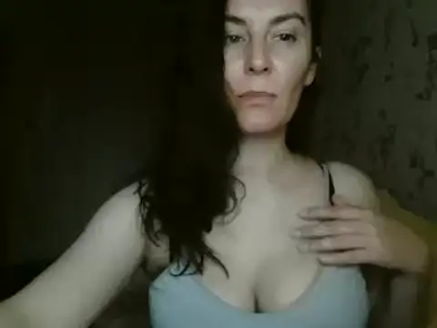 Snapshot of KatalinaQE chatting on September 10, 2025, 4:45 am KatalinaQE online show from September 10, 2025, 4:45 am