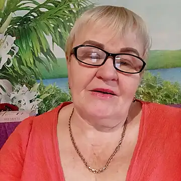 VioletSweet5566 online show from October 21, 2025, 12:50 pm