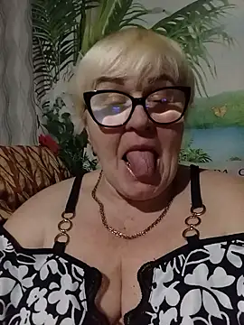 VioletSweet5566 online show from March 13, 2026, 5:41 pm