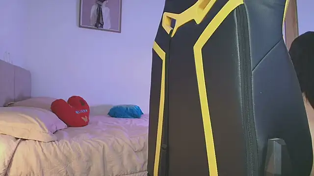 Julieta92  online show from June 3, 2026, 2:33 pm