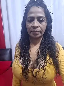 floresblancas online show from December 17, 2025, 10:21 am