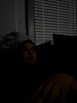 Snapshot of Mrtg1987 chatting on September 24, 2025, 9:40 pm Mrtg1987 online show from September 24, 2025, 9:40 pm