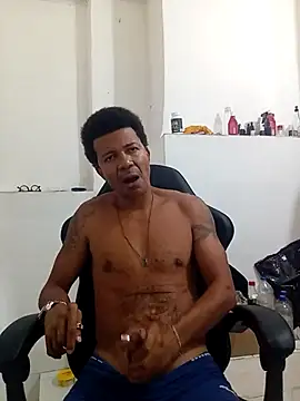 Snapshot of moreno25centimetro chatting on January 17, 2026, 4:00 pm moreno25centimetro online show from January 17, 2026, 4:00 pm