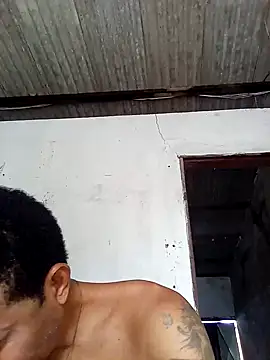 moreno25centimetro online show from April 19, 2026, 1:54 pm